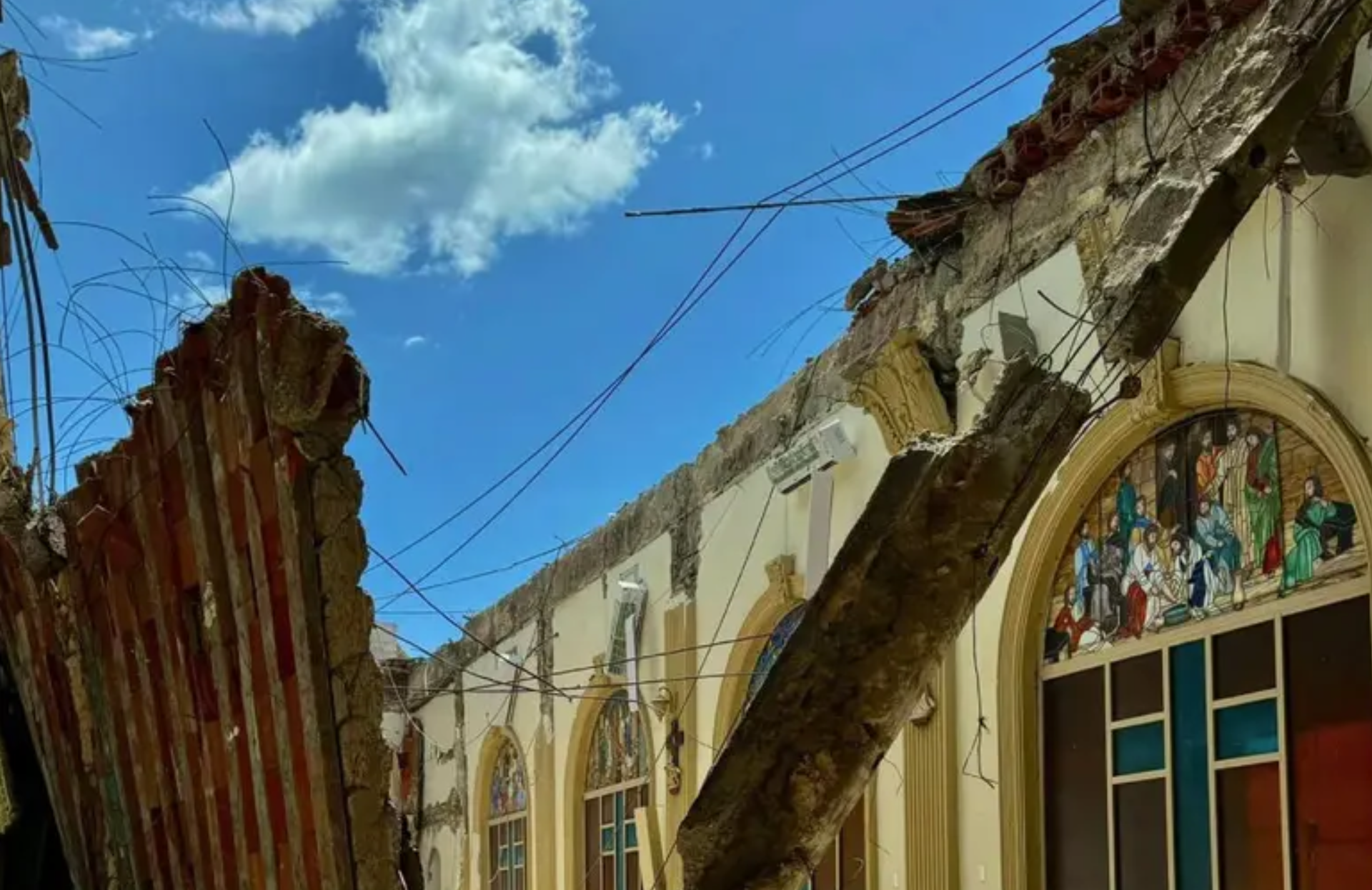 Cae techo de iglesia en Nuevo León 